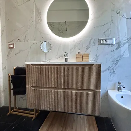 Apartment Design Near Trastevere & Center