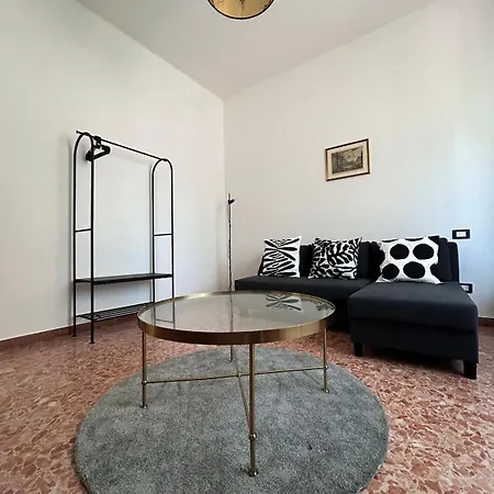 Design Near Trastevere & Center Apartment Rom